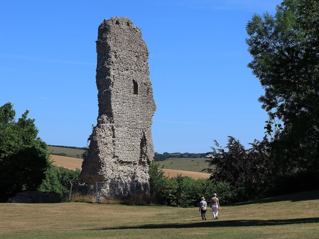 Bramber_-_Bramber_Castle_-_20220724153836